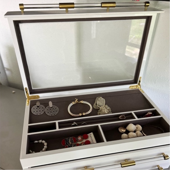 Large antique brass jewelry box in white lacquer - Picture 4 of 9